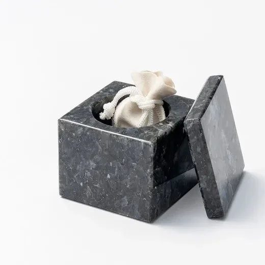 SHINOBO cube 形見入れ